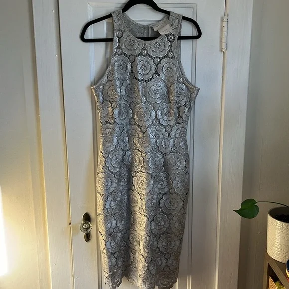 BHLDN Anthropologie Silver Floral Lace Sleeveless Emmeline Dress - Picture 2 of 11
